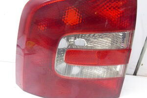 LAMPA TYŁ LEWA W BŁOTNIK