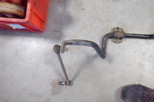 DRĄŻEK STABILIZATOR PRZÓD