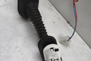 WIĄZKA INSTALACJA DRZWI TYŁ PRAWA ELEKTRYCZNA