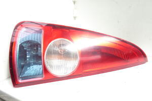 LAMPA TYŁ LEWA W BŁOTNIK