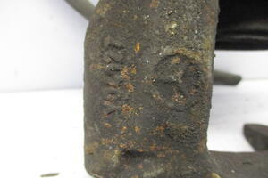 ZACISK HAMULCOWY TYŁ PRAWY