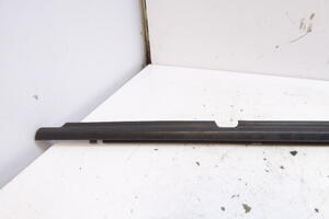 LISTWA ZGARNIAJĄCA TYŁ PRAWA 