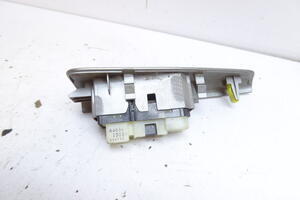 PRZEŁĄCZNIK WŁĄCZNIK SZYBY TYŁ PRAWY