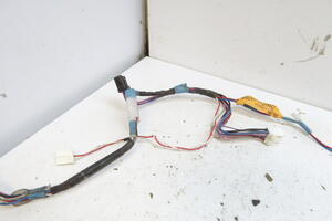 WIĄZKA INSTALACJA DRZWI TYŁ PRAWA ELEKTRYCZNA