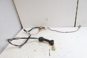 WIĄZKA INSTALACJA DRZWI TYŁ PRAWA ELEKTRYCZNA