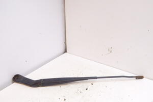 RAMIĘ WYCIERACZKI PRZÓD LEWY