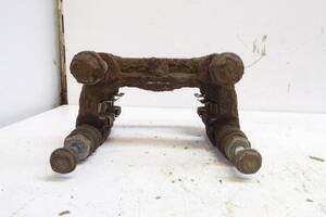 JARZMO RAMKA ZACISKU TYŁ LEWY