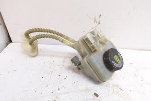 ZBIORNICZEK PŁYNU HAMULCOWEGO