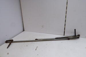 MECHANIZM WYCIERACZEK PRZÓD