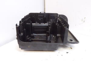 OBUDOWA SKRZYNKI BEZPIECZNIKÓW