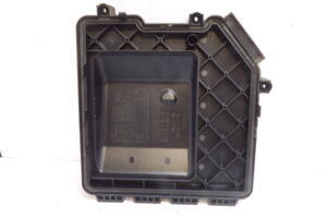 OBUDOWA SKRZYNKI BEZPIECZNIKÓW