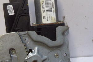 PODNOŚNIK SZYBY PRZÓD LEWY ELEKTRYCZNY