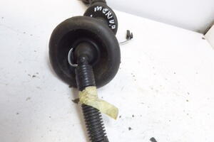 INSTALACJA KOSTKA WEWNĘTRZNA GUMA DRZWI PRZÓD LEWA