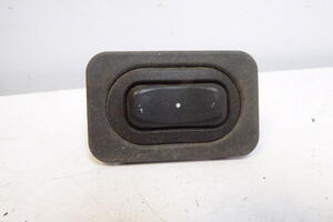 PRZEŁĄCZNIK WŁĄCZNIK SZYBY PRZÓD PRAWY