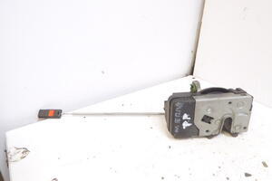 ZAMEK DRZWI PRZÓD PRAWY