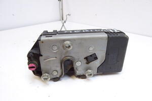 ZAMEK DRZWI TYŁ LEWY