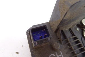 ZAMEK DRZWI TYŁ PRAWY