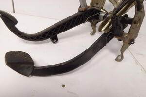 PEDAŁ SPRZĘGŁA HAMULCA 