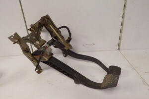 PEDAŁ SPRZĘGŁA HAMULCA 