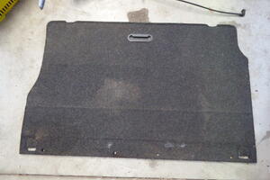 DYWAN PODŁOGA BAGAŻNIKA