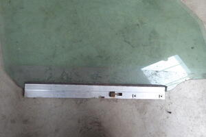 SZYBA DRZWI PRZÓD PRAWA