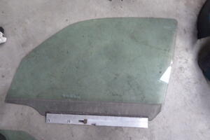 SZYBA DRZWI PRZÓD LEWA