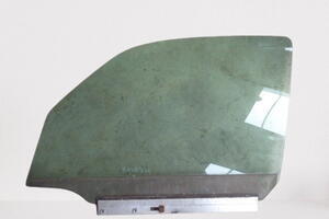 SZYBA DRZWI PRZÓD LEWA