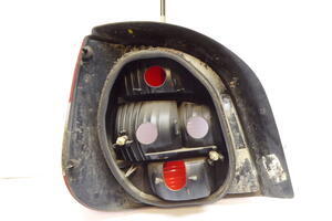 LAMPA TYŁ PRAWA W BŁOTNIK