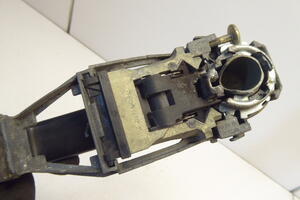 KLAMKA ZEWNĘTRZNA DRZWI TYŁ LEWA