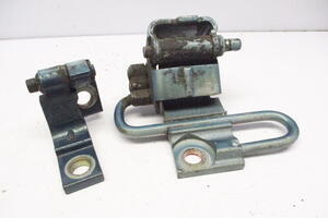 ZAWIASY DRZWI PRZÓD PRAWY KPL 