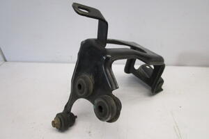 MOCOWANIE WSPORNIK UCHWYT POMPY ABS