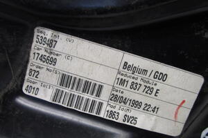 PODNOŚNIK SZYBY PRZÓD LEWY ELEKTRYCZNY