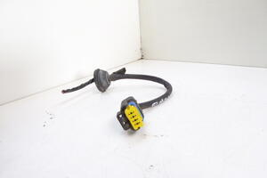 WTYCZKA KOSTKA LAMPY TYŁ LEWA