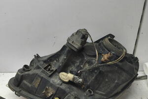 LAMPA REFLEKTOR PRAWY