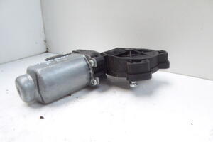 SILNICZEK SZYBY PRZÓD LEWY