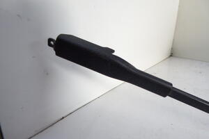 RAMIĘ WYCIERACZKI PRZÓD PRAWY