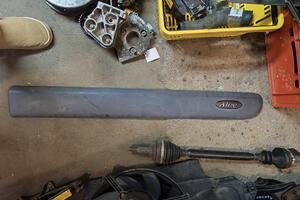 LISTWA DRZWI PRZÓD PRAWA