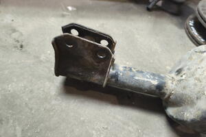 AMORTYZATOR PRZÓD LEWY