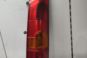 LAMPA TYŁ LEWA W BŁOTNIK