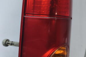 LAMPA TYŁ LEWA W BŁOTNIK