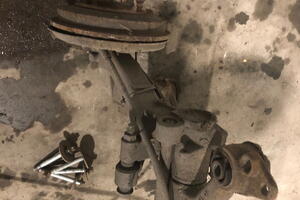 OŚ BELKA ZAWIESZENIE TYŁ