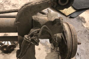 OŚ BELKA ZAWIESZENIE TYŁ