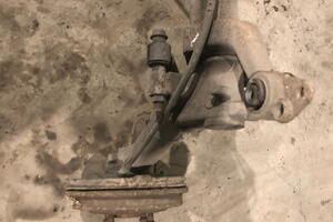 OŚ BELKA ZAWIESZENIE TYŁ