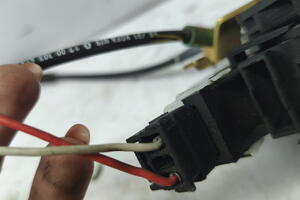 ZAMEK DRZWI PRZESUWNYCH PRAWY