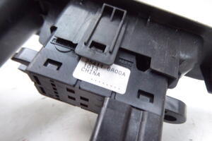 PRZEŁĄCZNIK WŁĄCZNIK SZYBY TYŁ PRAWY