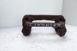 JARZMO RAMKA ZACISKU TYŁ LEWY