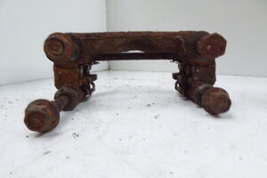 JARZMO RAMKA ZACISKU TYŁ LEWY