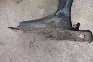 BŁOTNIK PRZÓD LEWY