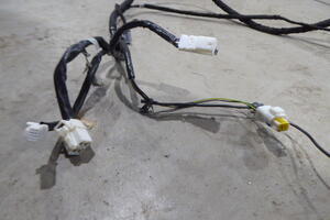 WIĄZKA INSTALACJA KOSTKA WTYCZKA  KLAPY