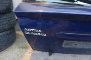 KLAPA BAGAŻNIKA SZYBA TYŁ 